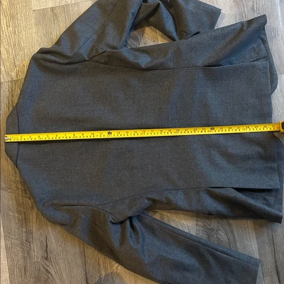 J. Crew Men's Grey Unstructured Ludlow Suit - 42R - Picture 10 of 10